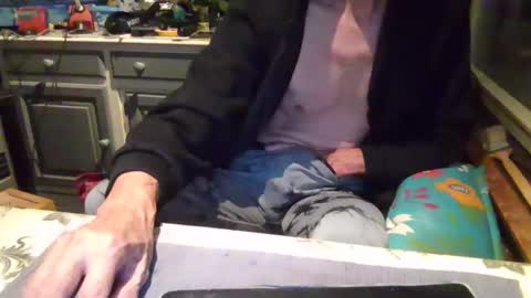 Snapshot of peter_on_kik chatting on October 19, 3:55 am make me cum in pvt dutch german daddy c2c bigcock online show from October 19, 3:55 am