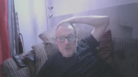 Snapshot of peterwilliamt chatting on January 2, 11:06 pm peterwilliamt online show from January 2, 11:06 pm