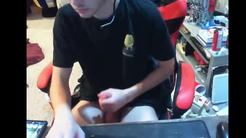 Snapshot of phantm420__ chatting on October 12, 10:15 pm phantm420__ online show from October 12, 10:15 pm