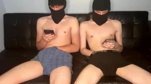 phoenixxtate online show from April 27, 1:24 am