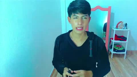 phuwin online show from May 29, 5:39 am