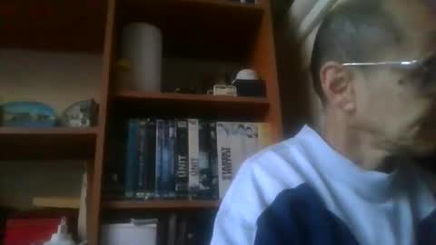 pichoun71 online show from December 8, 7:37 am