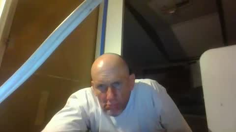 pierce702420 online show from April 21, 6:08 am