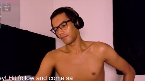 pikashuu7u7 online show from October 19, 8:06 am