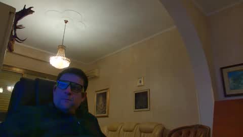 robi online show from December 4, 5:42 pm