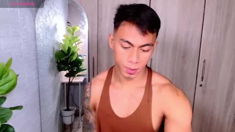 ethan online show from November 19, 12:49 pm