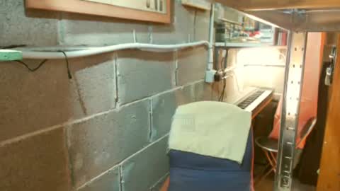 Snapshot of pippetta1 chatting on March 4, 9:18 am pippetta1 online show from March 4, 9:18 am