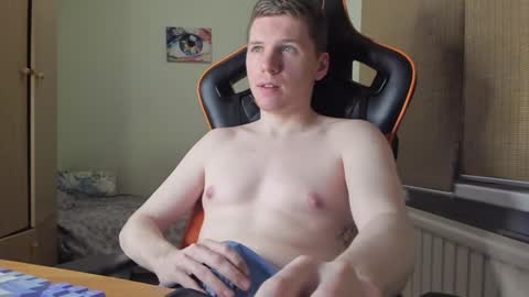 Pierre online show from December 8, 2:41 pm