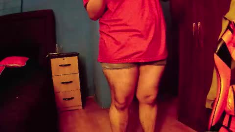 Snapshot of pisceslost chatting on September 18, 12:23 am pisceslost online show from September 18, 12:23 am