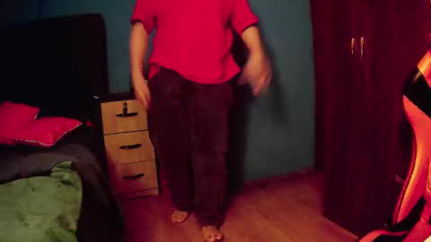 Snapshot of pisceslost chatting on October 7, 2:15 am pisceslost online show from October 7, 2:15 am