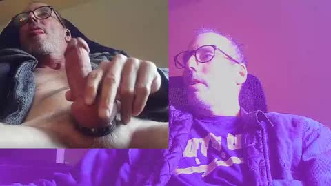 Snapshot of playfuljoy chatting on September 13, 12:50 pm StudMan online show from September 13, 12:50 pm