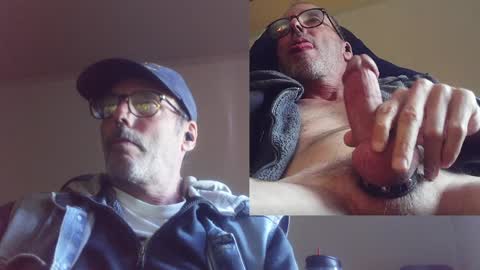 Snapshot of playfuljoy chatting on October 1, 5:39 pm StudMan online show from October 1, 5:39 pm