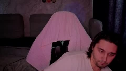 pohyi_ online show from March 2, 8:21 am