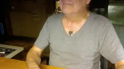 pomme1949 online show from February 27, 4:21 pm