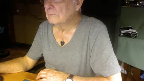 pomme1949 online show from February 3, 10:58 am