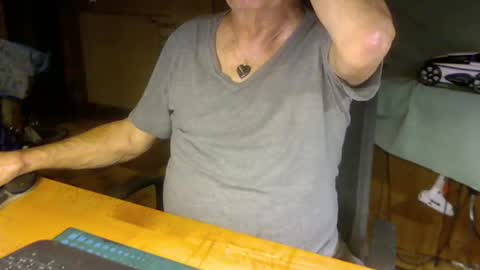 pomme1949 online show from February 2, 2:34 pm