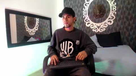 Snapshot of pool_vega chatting on October 22, 1:59 pm pool  online show from October 22, 1:59 pm