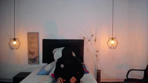 Snapshot of pool_vega chatting on October 21, 1:03 pm pool  online show from October 21, 1:03 pm