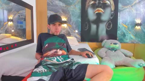 Snapshot of pool_vega chatting on October 23, 3:59 pm pool  online show from October 23, 3:59 pm