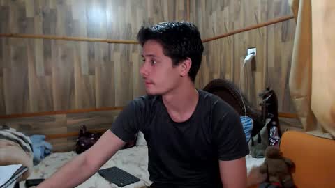 chris independent  online show from January 5, 9:29 pm