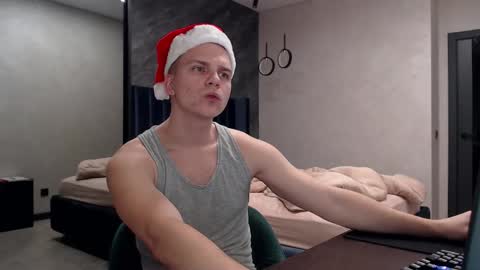 Justin online show from October 30, 6:09 pm