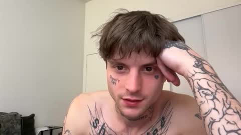 pretty boy online show from June 10, 5:09 am