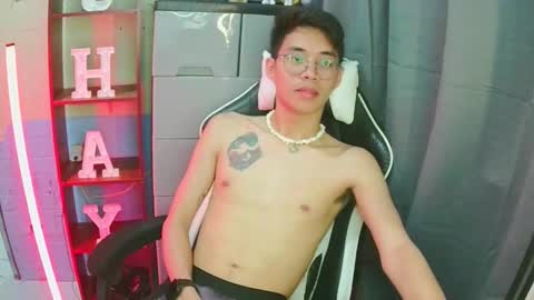 prince_harrison online show from December 3, 7:09 pm