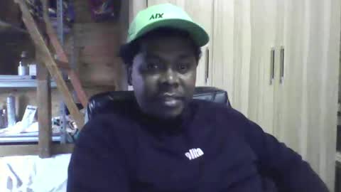 promesse1805 online show from February 16, 2:32 pm