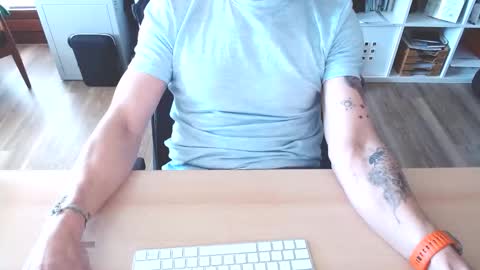 Snapshot of protos2025 chatting on February 4, 12:44 pm protos2025 online show from February 4, 12:44 pm