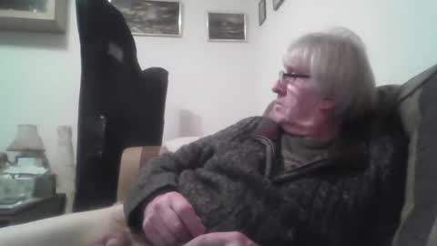 proudwelshman online show from February 9, 11:04 pm