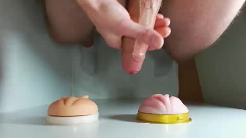 Snapshot of pude90 chatting on September 27, 5:27 am PuDe90 online show from September 27, 5:27 am