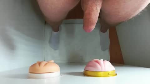 Snapshot of pude90 chatting on October 14, 6:42 am PuDe90 online show from October 14, 6:42 am