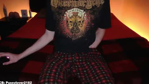 pussylover2182 online show from December 3, 5:02 am
