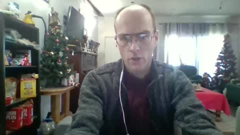 q2phq2ph online show from November 16, 8:00 pm