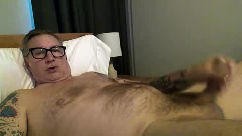 quietmature online show from April 6, 5:25 pm