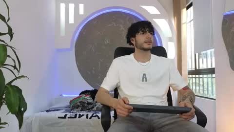 R A F A E L online show from October 26, 9:39 pm