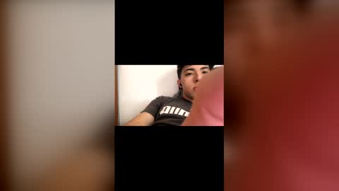 ramiroo2312 online show from November 30, 1:46 pm