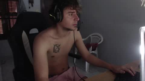 Ramiro online show from February 15, 11:50 am