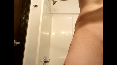 Snapshot of randyrichard_25 chatting on March 7, 12:12 pm randyrichard_25 online show from March 7, 12:12 pm