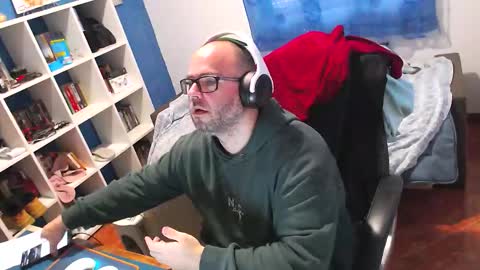 ravingr3d3 online show from February 6, 12:35 pm