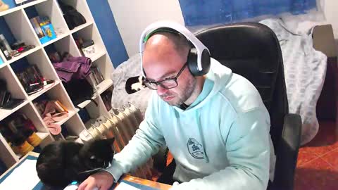 ravingr3d3 online show from February 5, 9:16 am