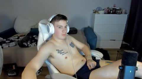 Ray online show from October 5, 9:19 pm