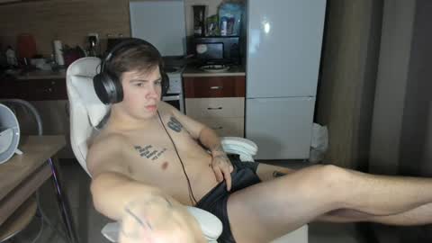 Ray online show from December 8, 8:36 pm