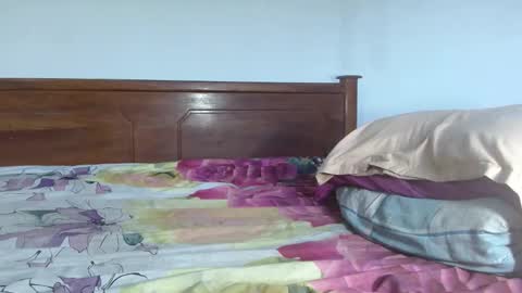 eyan online show from April 16, 1:38 am