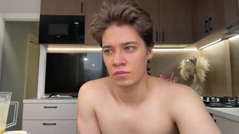 AliceEve online show from February 24, 2:26 pm