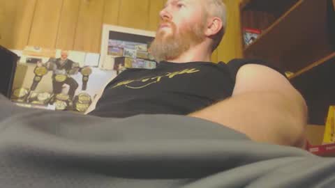 theredhead4fun online show from November 17, 6:11 pm