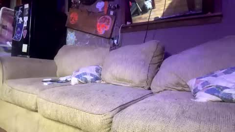 Lee online show from March 10, 1:44 am