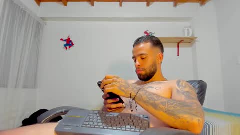 Rmy Steen online show from March 12, 2:08 am