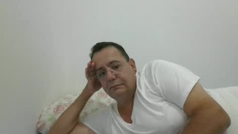 RENATO----------2017 AND 2023 IN CHATURBATE online show from April 19, 2:11 am