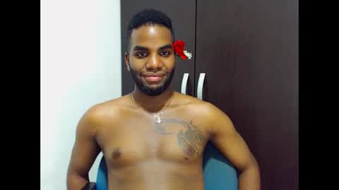 Snapshot of rene_hotman chatting on October 22, 11:19 pm Rene online show from October 22, 11:19 pm